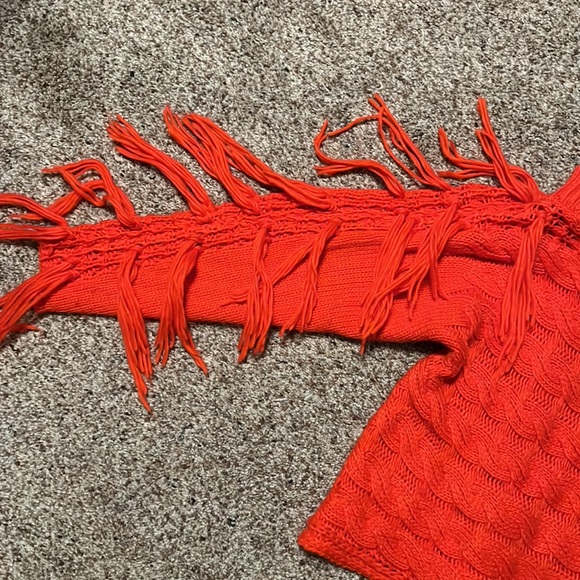 Red knitted top size S/M - Picture 2 of 3